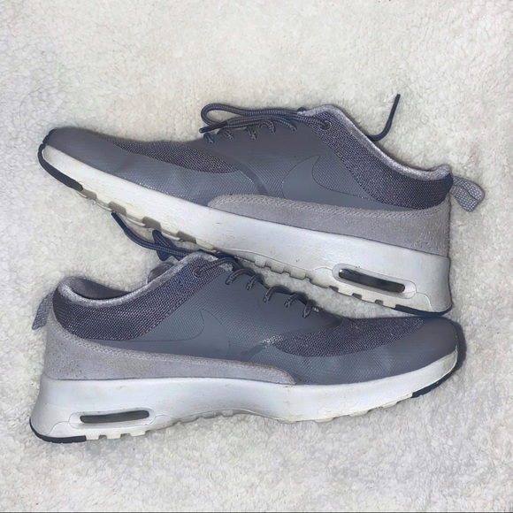 Nike Air Max Thea Sneakers - Picture 3 of 9